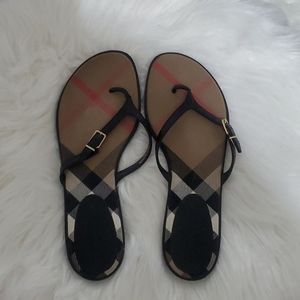 Burberry thong slippers